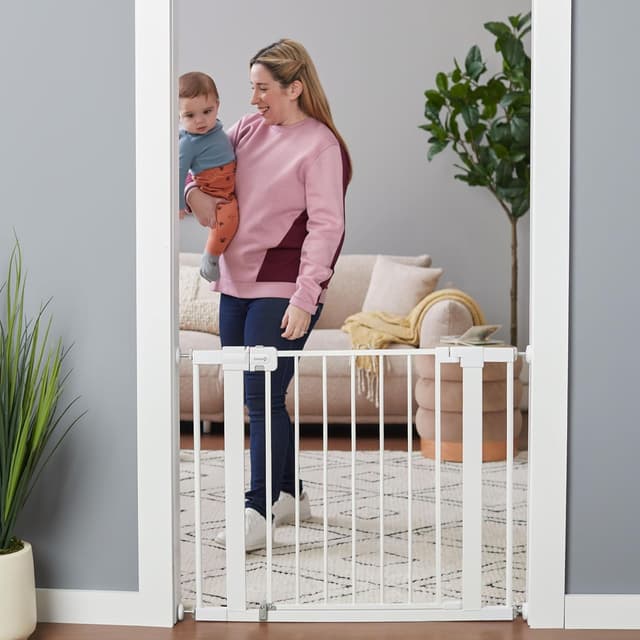 Safety 1st Easy Install 28" High Walk Thru Gate, Fits Between 29" and 38" preview 9