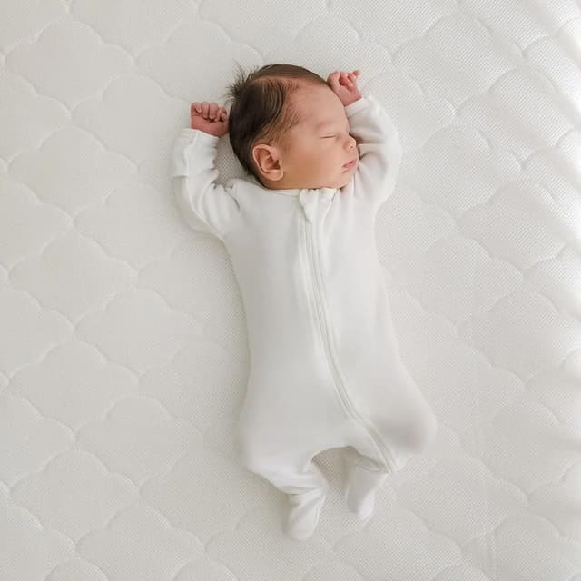 Newton Baby Crib Mattress and Toddler Bed - Ultra-Breathable Proven to Reduce Suffocation Risk, Washable Core & Cover, All-Stages, Infant to Toddler, Deluxe 5.5" Thick - White preview 6